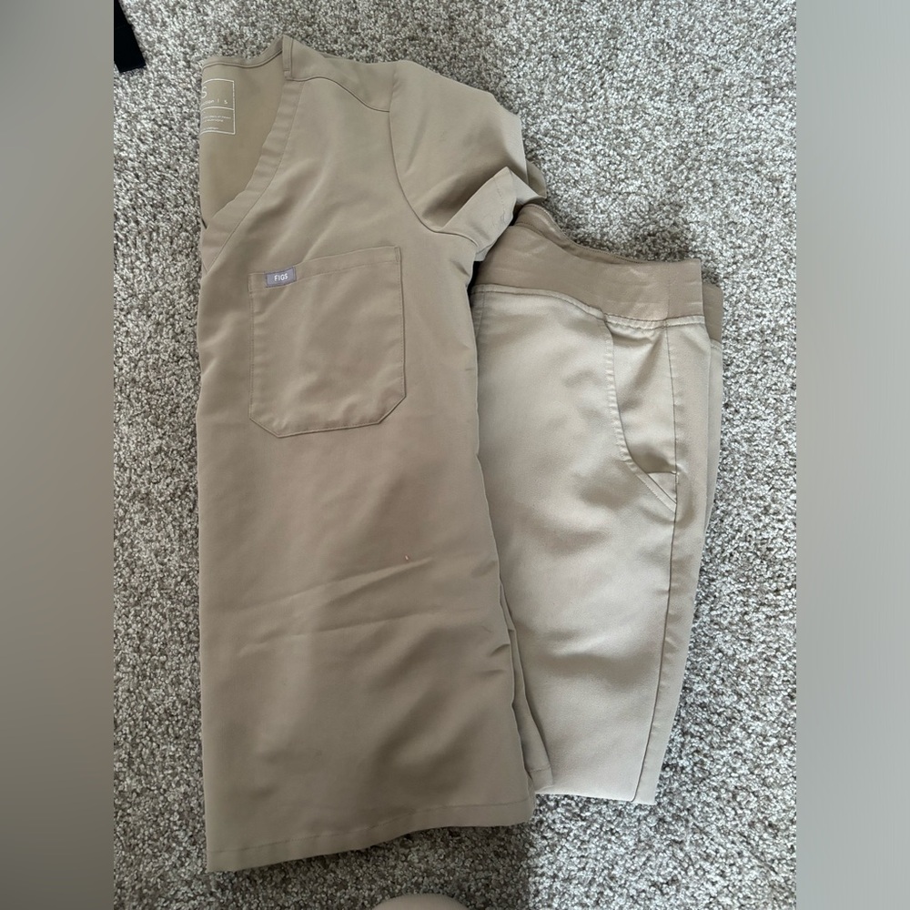 Figs Khaki Scrub Set